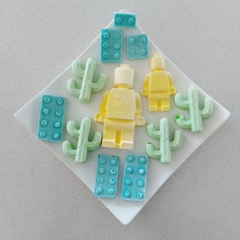 HFI cream cheese decoration on fructose-free cake